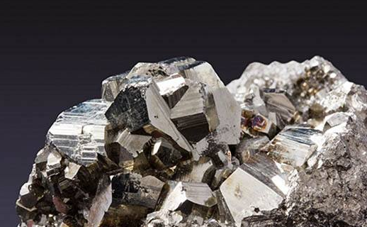 銅：精廢價差收窄，銅價持續(xù)盤整